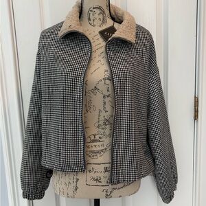 NWT Zaful Houndstooth Fleece Cropped Jacket